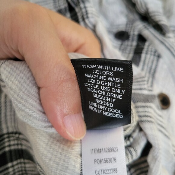 Torrid Relaxed Fit Brushed Rayon Button-Up Plaid Striped Long Sleeve Shirt Sz 00 - Picture 14 of 15